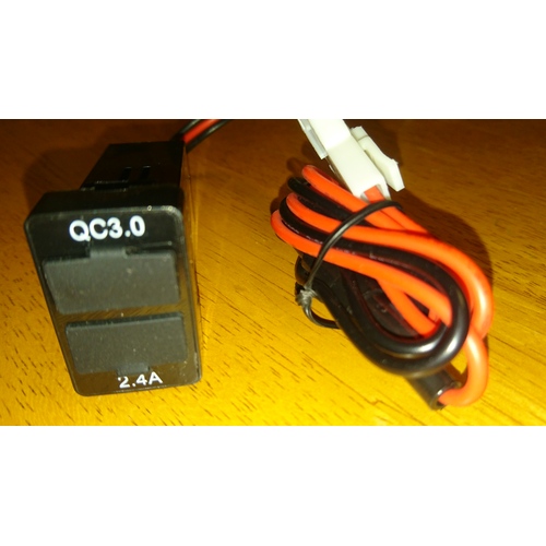 Dual USB QC 3.0 + 2.4 amp - Toyota